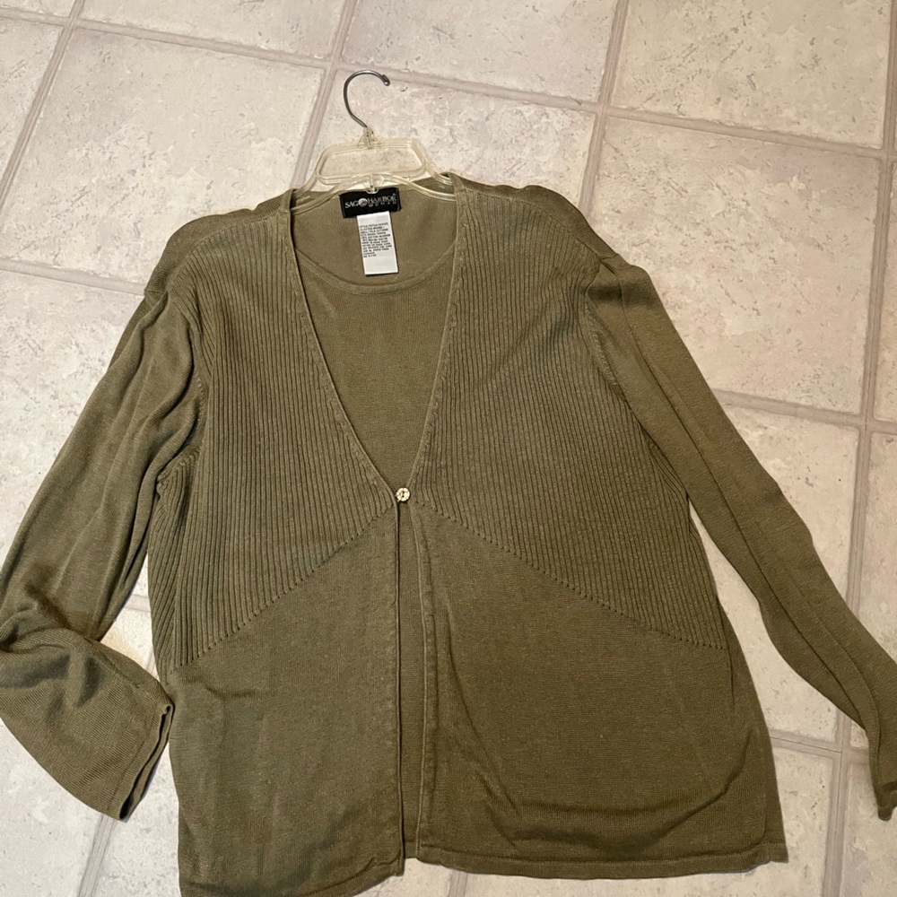 Sag Harbor Olive green one-piece sweater